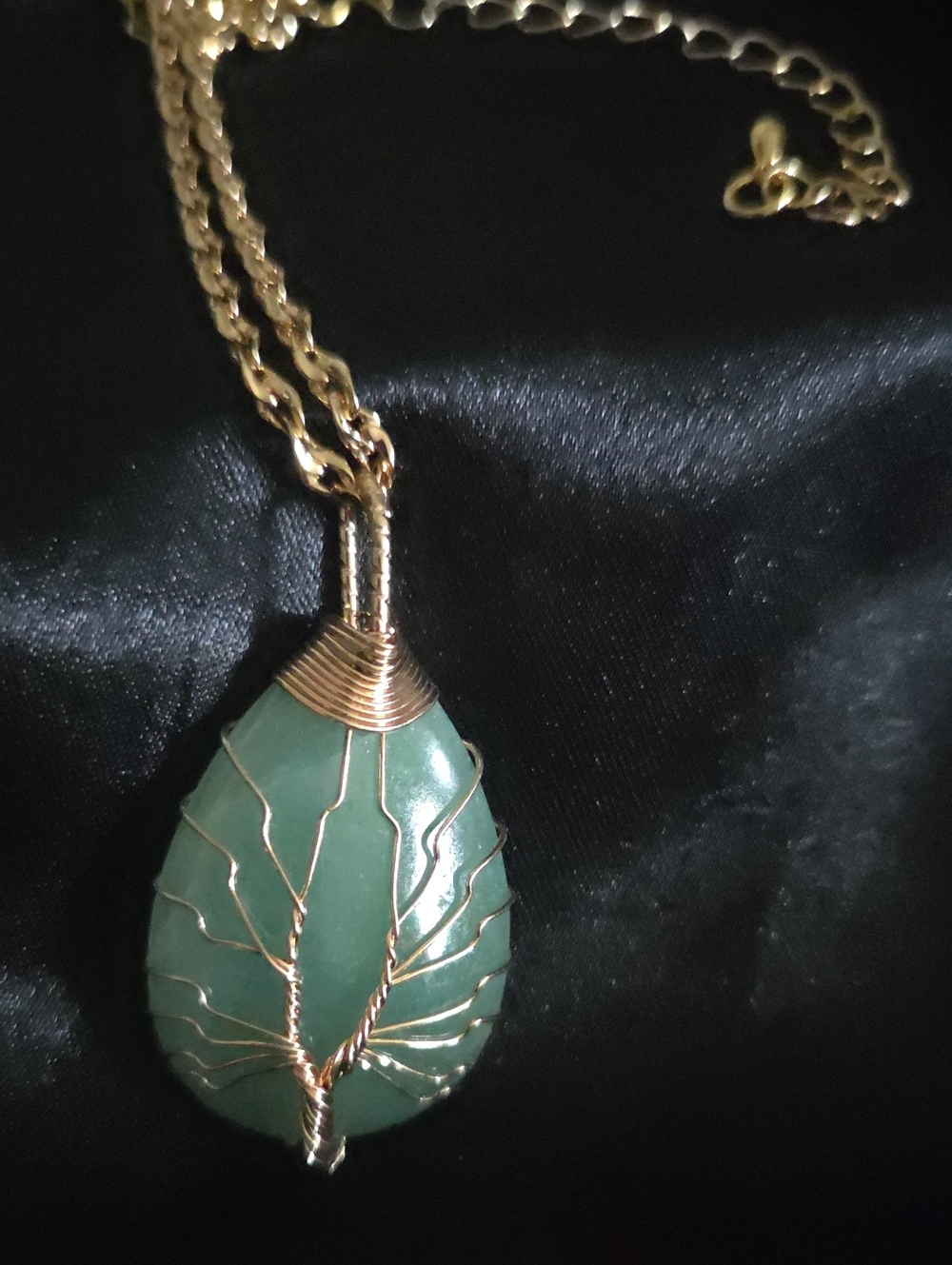 Gold Wire-Wrapped Jade Green Teardrop Pendant Necklace